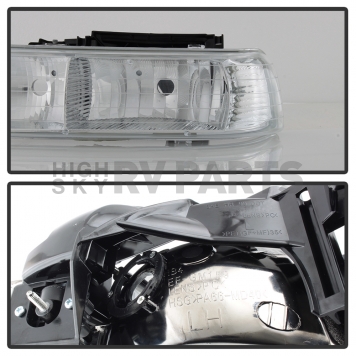 Xtune Headlight Assembly 5064264-3