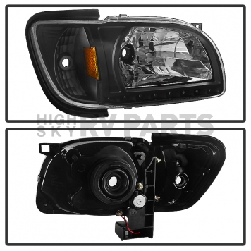 Xtune Headlight Assembly 5056214-1