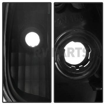 Xtune Headlight Assembly 5056214-3