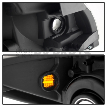 Xtune Headlight Assembly 9023361-6