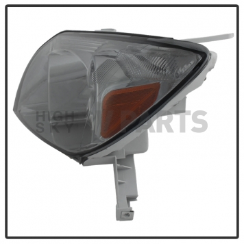 Xtune Headlight Assembly 9023569-2