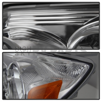Xtune Headlight Assembly 9023576-5