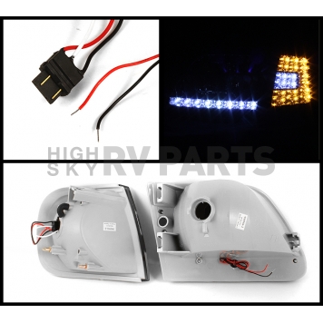 Xtune Headlight Assembly 5014801-1