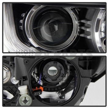 Xtune Headlight Assembly 9946721-2