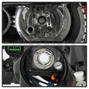 Xtune Headlight Assembly 9946721-3
