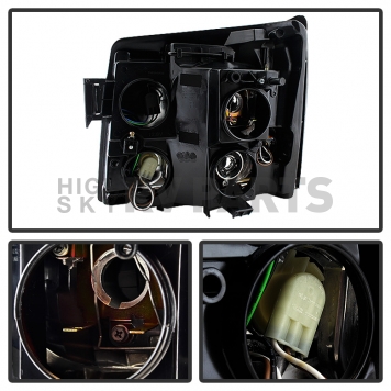 Xtune Headlight Assembly 9029608-2