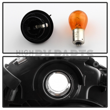 Xtune Headlight Assembly 9036095-4