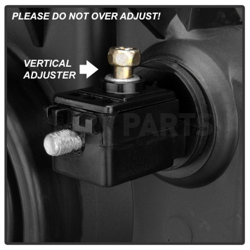 Xtune Headlight Assembly 9038297-6