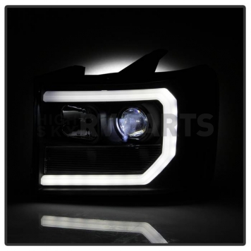 Spyder Automotive Headlight Assembly 5087522-5