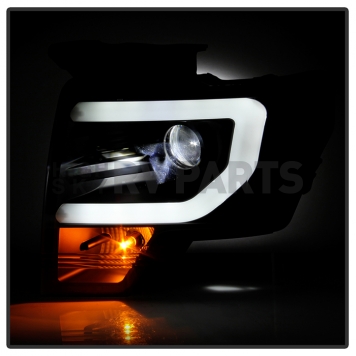 Spyder Automotive Headlight Assembly 5087577-6