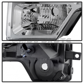 Xtune Headlight Assembly 9032240-3