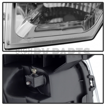 Xtune Headlight Assembly 9032240-4