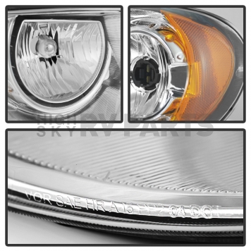 Xtune Headlight Assembly 9025280-1