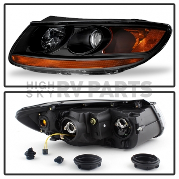 Xtune Headlight Assembly 9035470-1