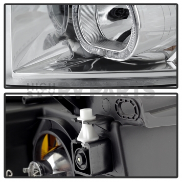 Xtune Headlight Assembly 9032202-4