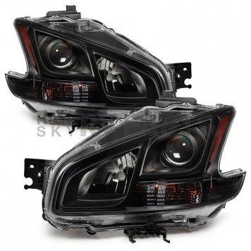 Xtune Headlight Assembly 9035494