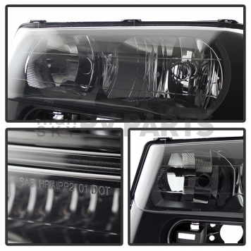 Xtune Headlight Assembly 9028595-1