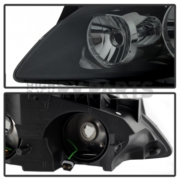 Xtune Headlight Assembly 9028601-2