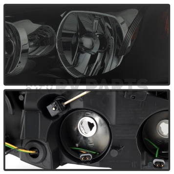 Xtune Headlight Assembly 9028601-3