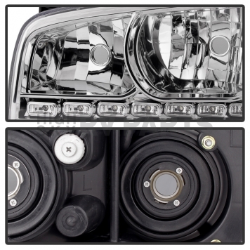 Xtune Headlight Assembly 5017628-2