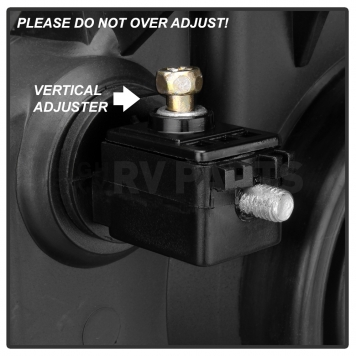 Xtune Headlight Assembly 9038303-6