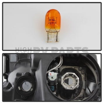 Xtune Headlight Assembly 9937224-4