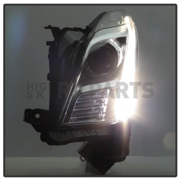 Xtune Headlight Assembly 9937224-7