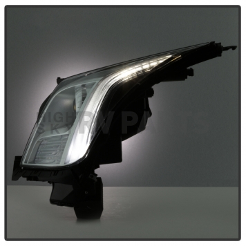 Xtune Headlight Assembly 9937224-8