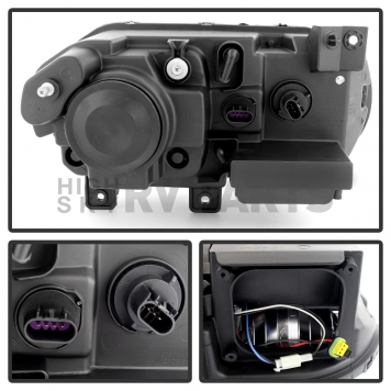 Xtune Headlight Assembly 9027277-2