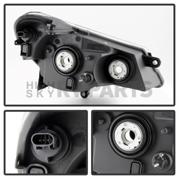 Xtune Headlight Assembly 9029653-2