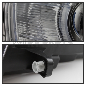 Xtune Headlight Assembly 9038464-3