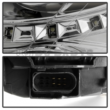 Xtune Headlight Assembly 9036088-3