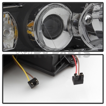 Xtune Headlight Assembly 9038983-2