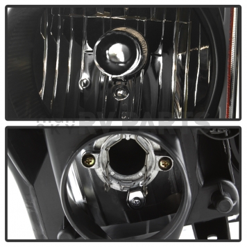 Xtune Headlight Assembly 9039102-2