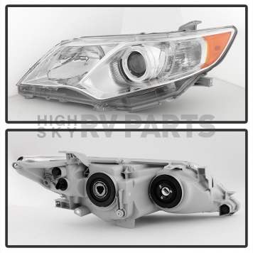 Xtune Headlight Assembly 9035883-1