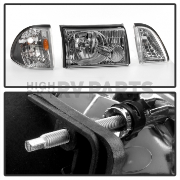 Xtune Headlight Assembly 9035272-2