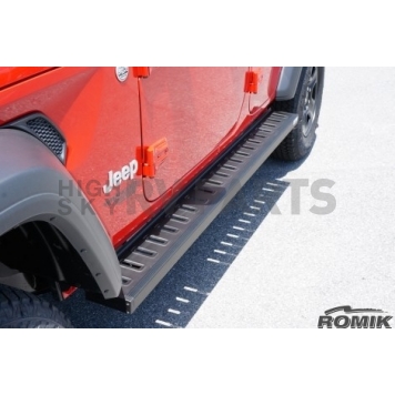 Romik USA Running Board Black Anodized Aluminum Stationary - 81316419-1