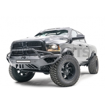 Fab Fours Bumper Vengeance 1-Piece Design Steel Black - DR16V40611