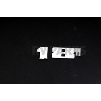 Paramount Automotive Emblem - 620101