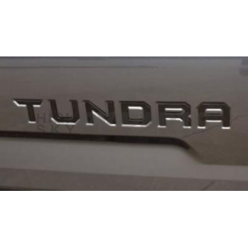 Recon Accessories Emblem - Tundra Lettering Tailgate - 264281BK