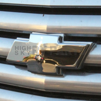 Street Scene Emblem - Chevrolet Bow-Tie Grille - 95082008-1