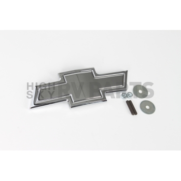 Street Scene Emblem - Chevrolet Bow-Tie Grille - 95082011