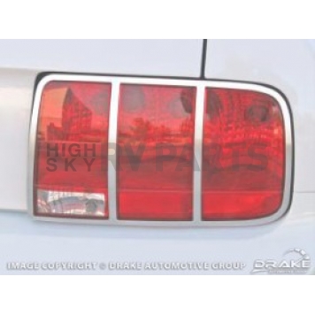 Drake Automotive Tail Light Molding - Satin Aluminum Silver - 5R3Z13489B