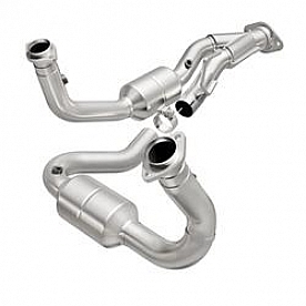 Magnaflow Direct Fit OEM Grade OBDII Catalytic Converter - 49686