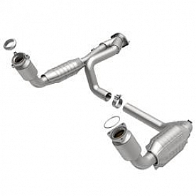 Magnaflow Catalytic Converter - 447284