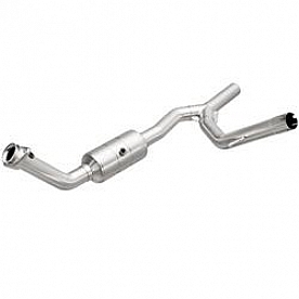 Magnaflow Direct Fit OEM Grade OBDII Catalytic Converter - 49695