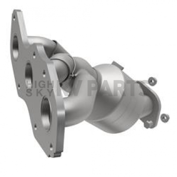 Magnaflow Direct Fit OEM Grade OBDII Catalytic Converter - 51820