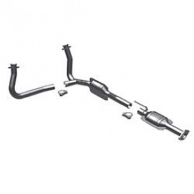 Magnaflow Direct Fit 48 State Catalytic Converter - 93326