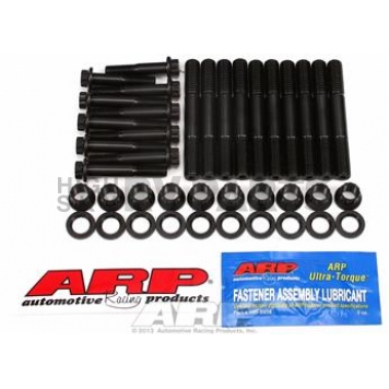 ARP Auto Racing Crankshaft Main Bearing Cap Stud 1575401