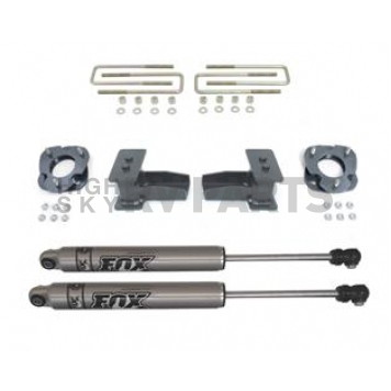 MaxTrac 2.5 Inch Front / 4 Inch Rear Lift Kit With FOX Shocks - 903250F